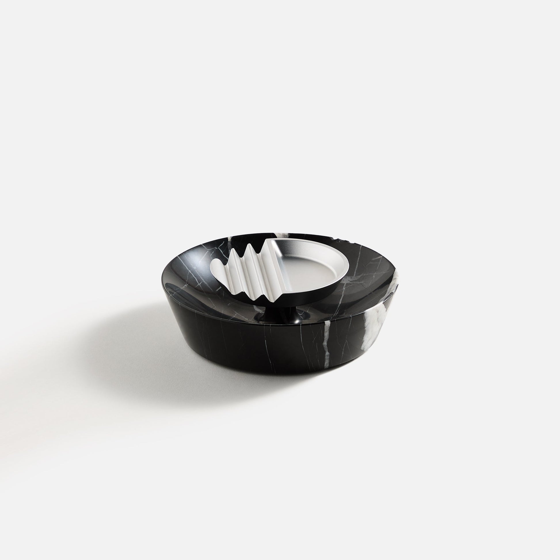 Women Kith Houseplant Ridge Ashtray - Black