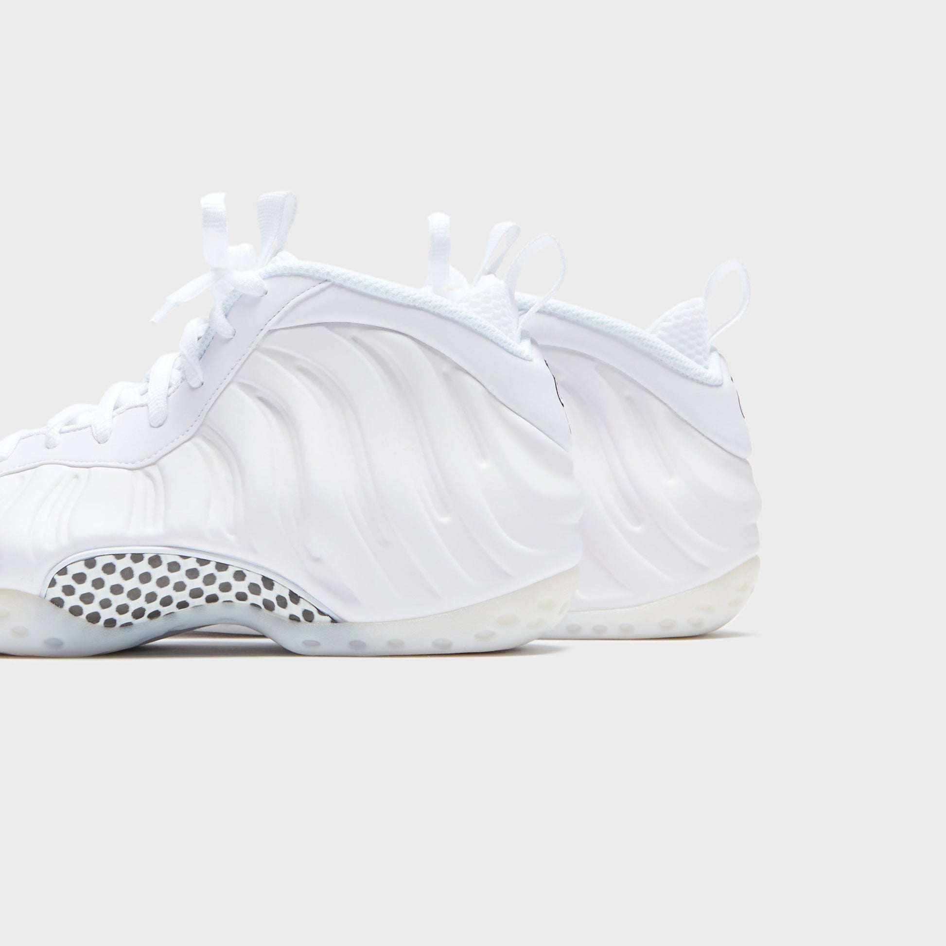 Men Kith Nike Air Foamposite One - Soft White / White