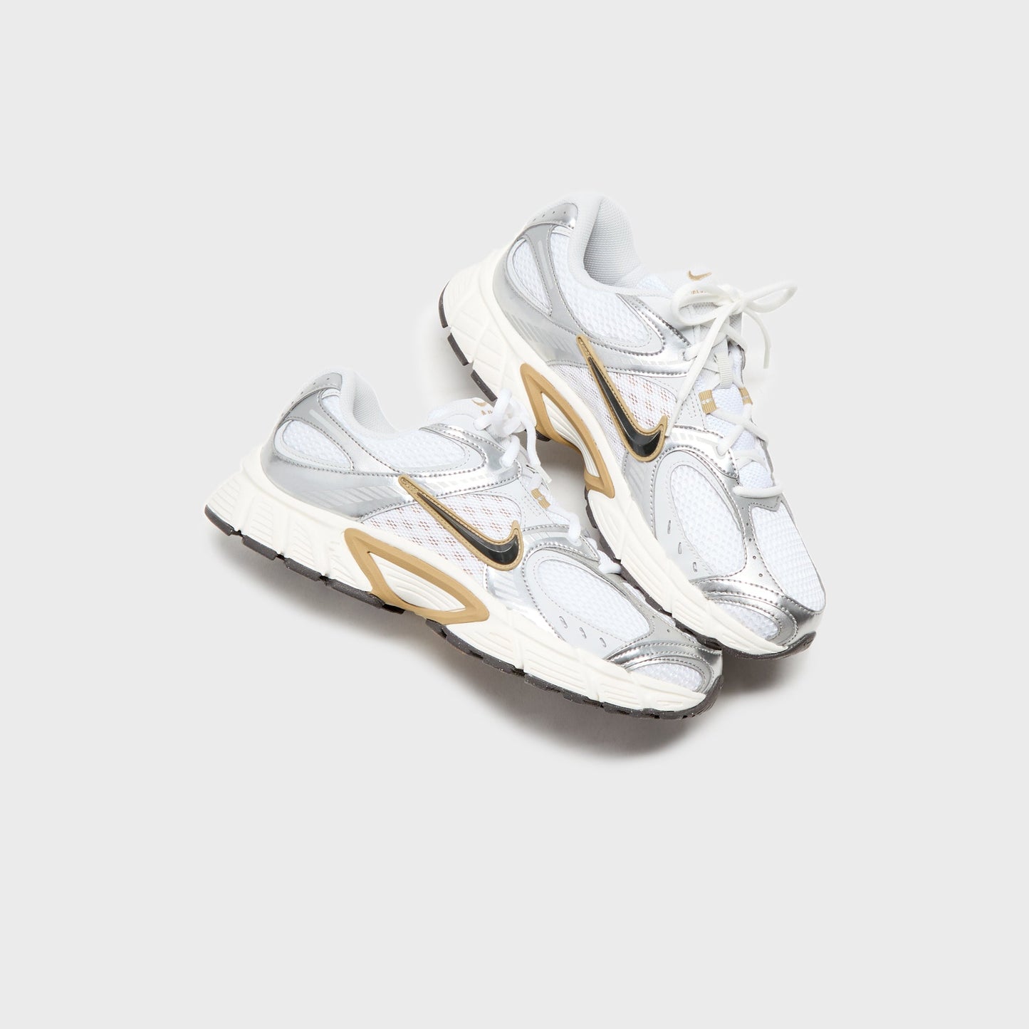 Men Kith Nike V5 Rnr - White / Medium Ash / Parachute Beige / Metallic Pewter /