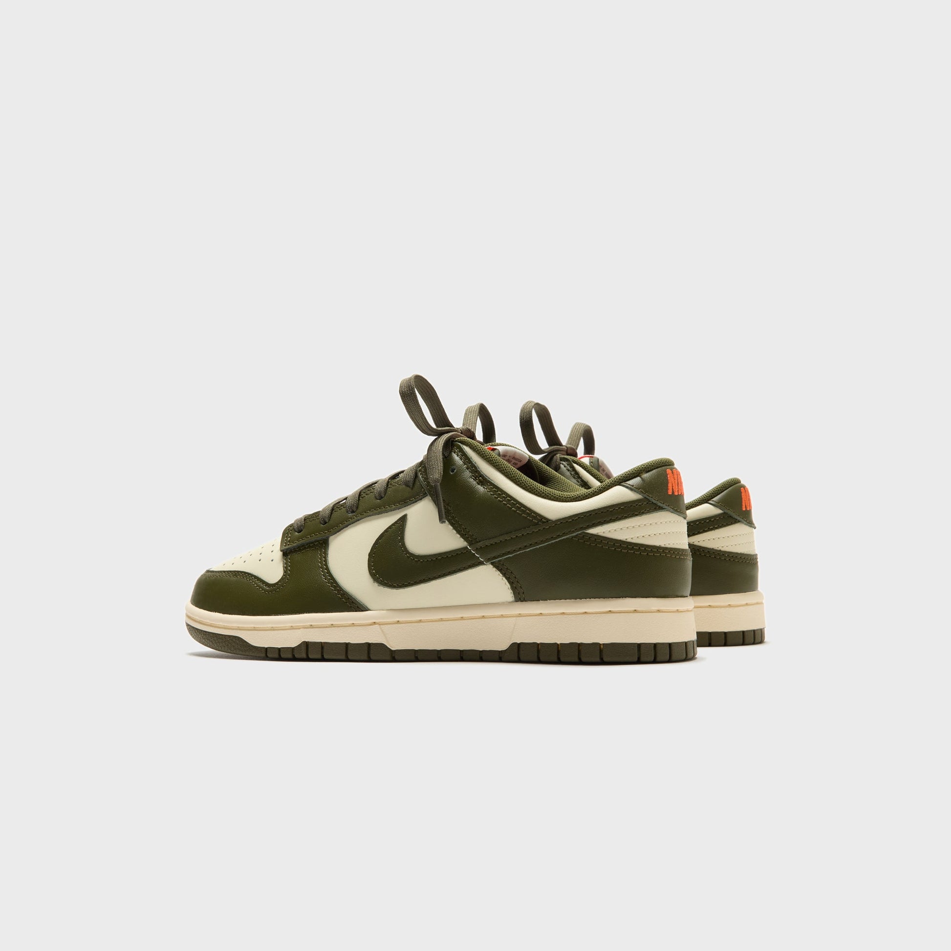 Men Kith Nike Dunk Low Retro - Coconut Milk / Rough Green / Electro Orange