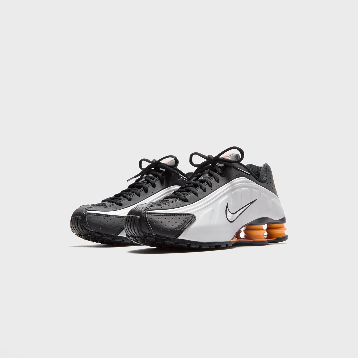 Men Kith Nike Shox R4 - Black / Vast Grey / Bright Mandarin / Metallic Silver