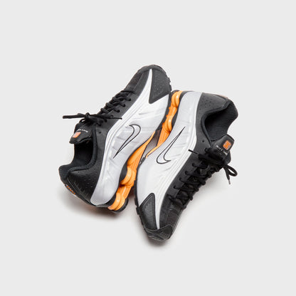 Men Kith Nike Shox R4 - Black / Vast Grey / Bright Mandarin / Metallic Silver
