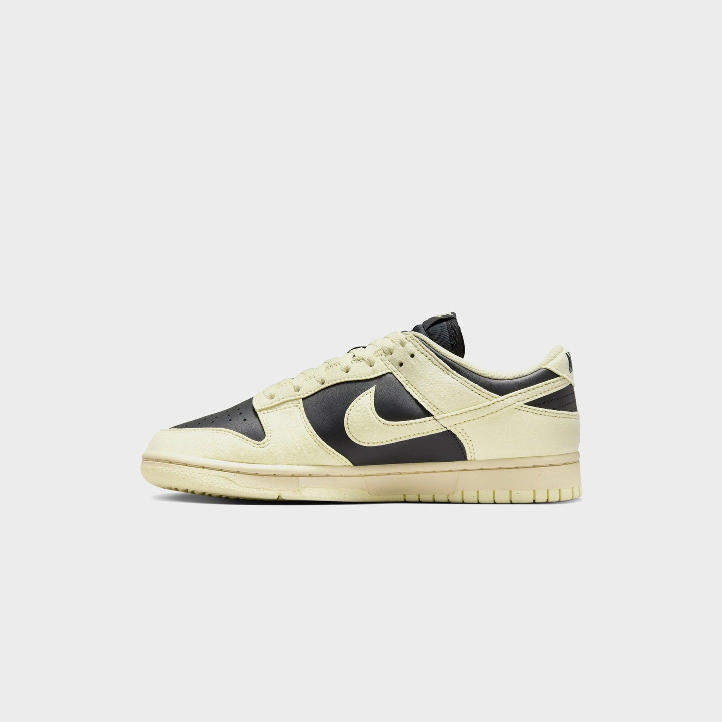 Women Kith Nike WMNS Dunk Low - Off-Noir / Light Khaki / Alabaster