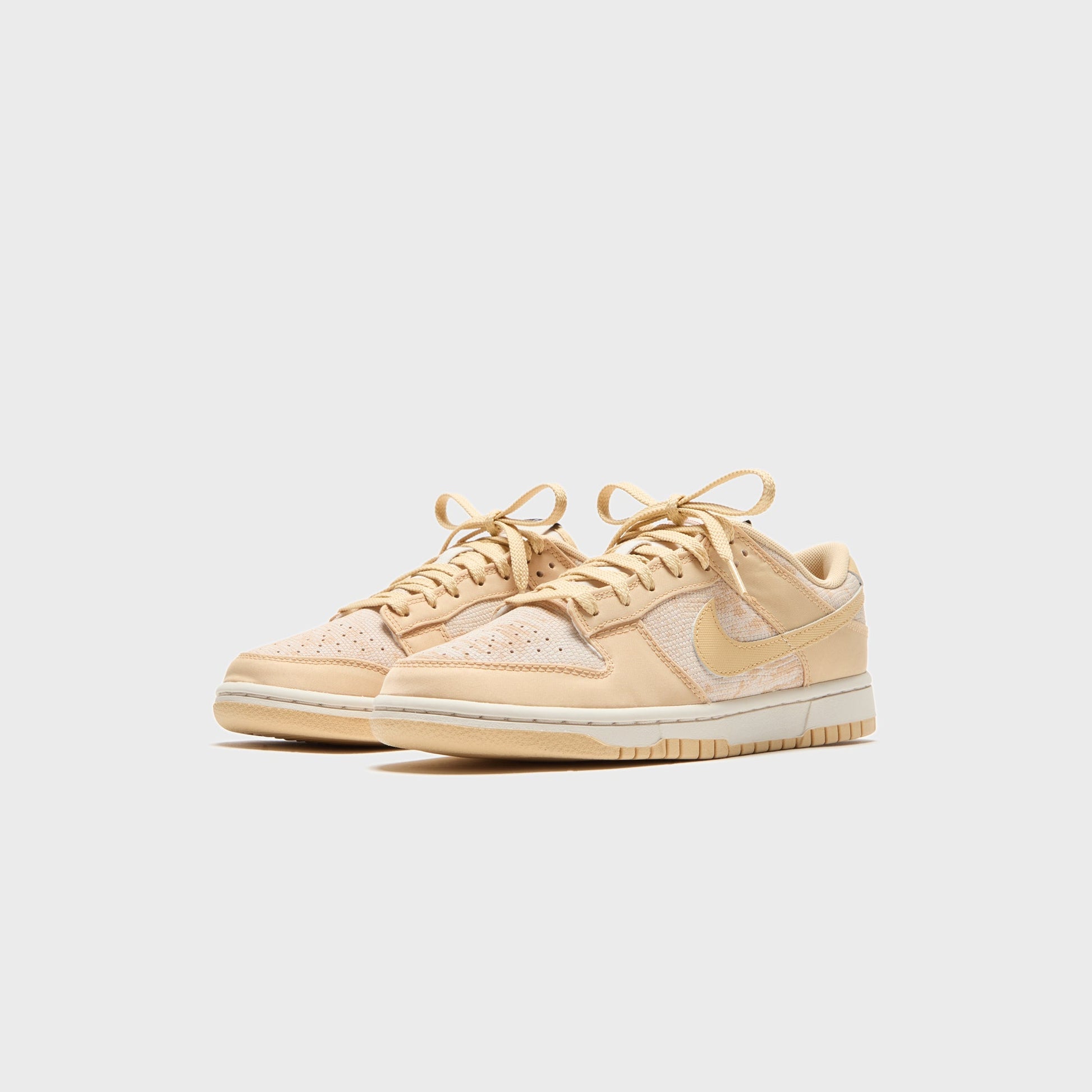 Women Kith Nike WMNS Dunk Low - Light Orewood Brown / University Red / Black / Se