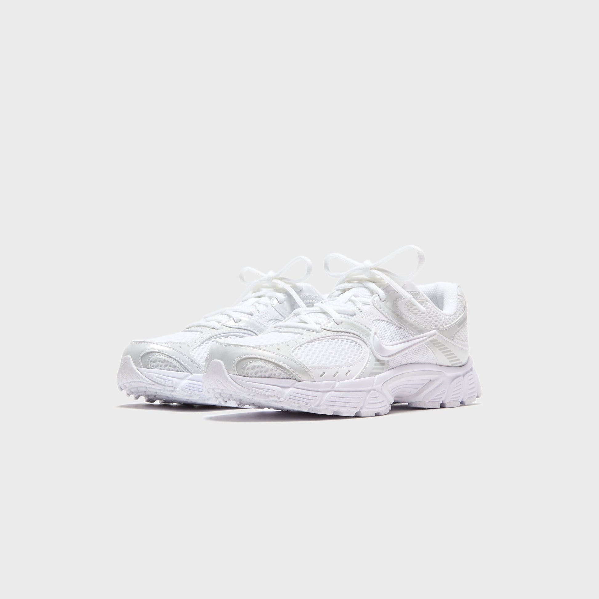 Women Kith Nike WMNS V5 Rnr - White /Black / Metallic Silver