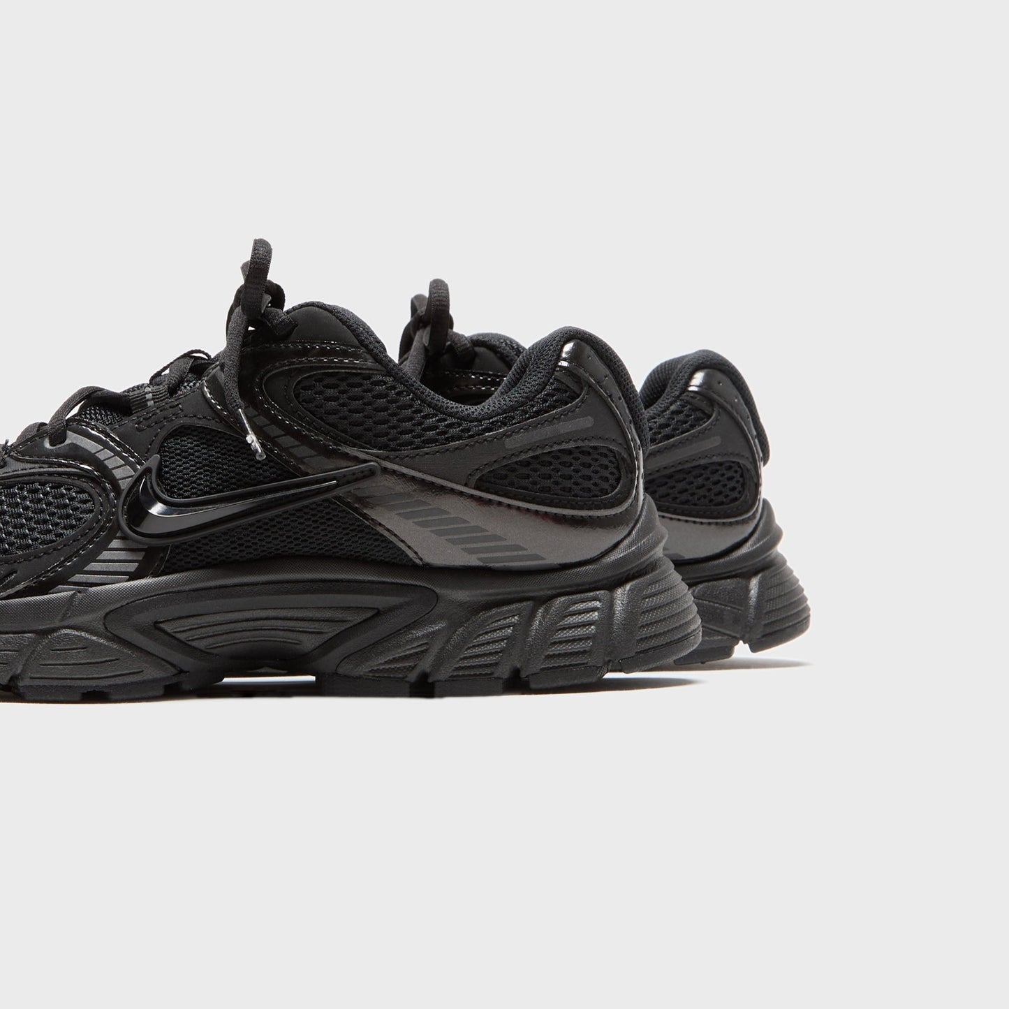 Women Kith Nike WMNS V5 Rnr - Black / Anthracite