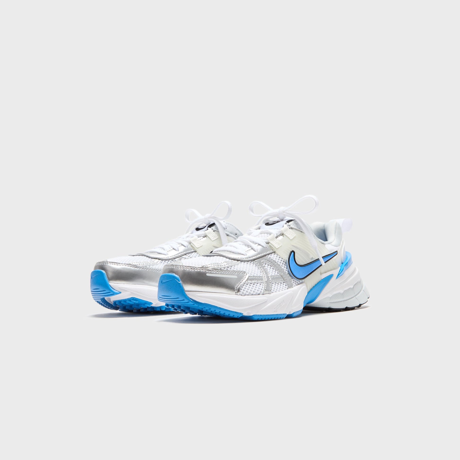 Women Kith Nike WMNS V2K Run - White / Pure Platinum / Summit White / Light Photo