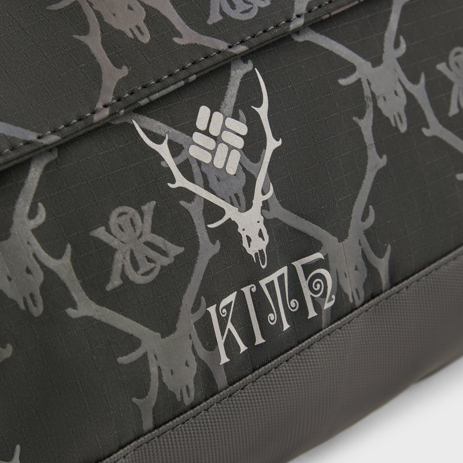Men Kith Kith & South2 West8 for Columbia Ripstop Nylon Hip Bag - Black