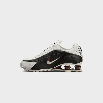 Women Kith Nike WMNS Shox R4 - Sail / Black / Fauna Brown / Sail