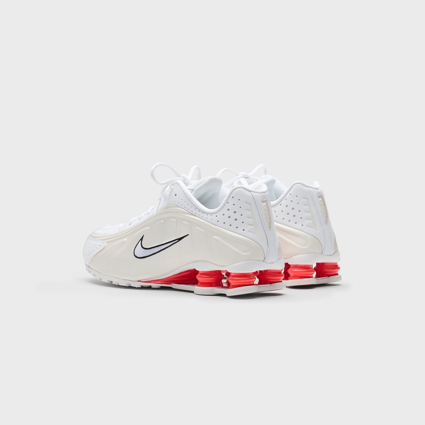 Women Kith Nike WMNS Shox R4 - White / Phantom / Picante Red