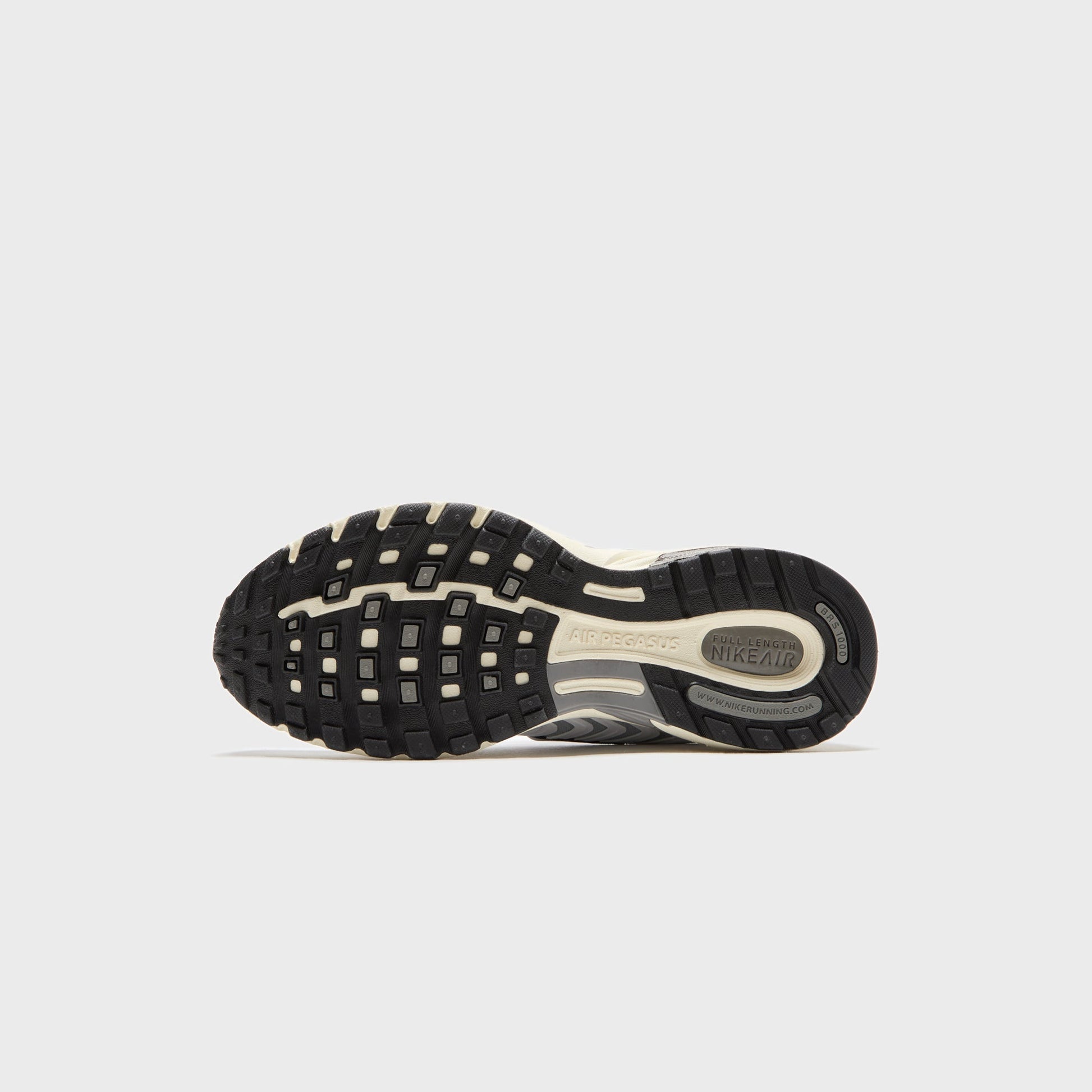 Women Kith Nike WMNS Air Pegasus 2005 - White / Coconut Milk / Black / Metallic S