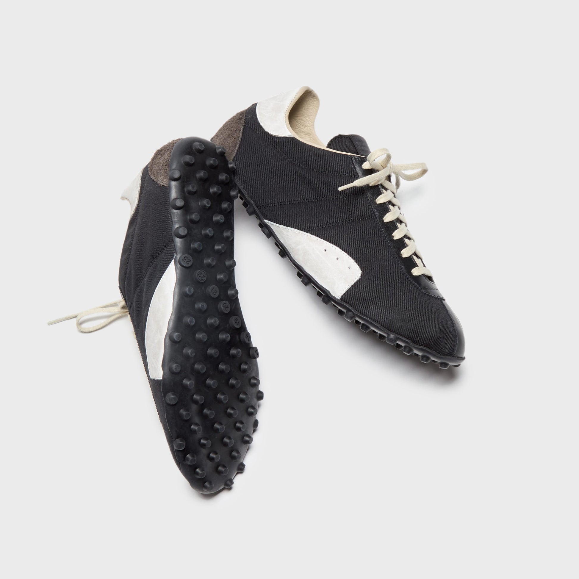 Women Kith Maison Margiela WMNS Sprinters Low Top - Black / White / Anthracite
