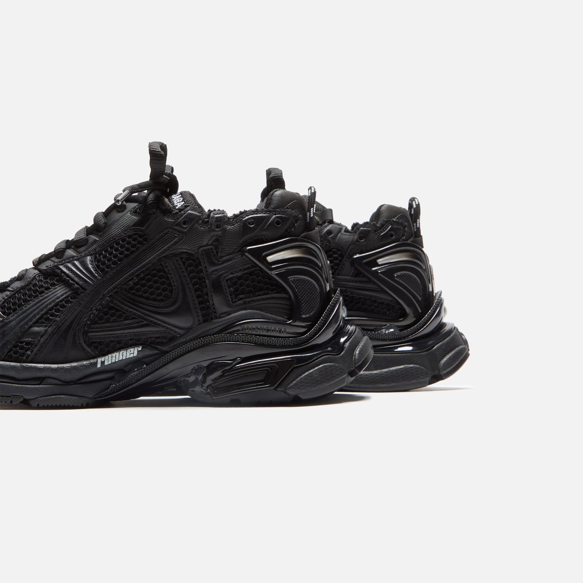 Men Kith Balenciaga Runner Sneaker - Black