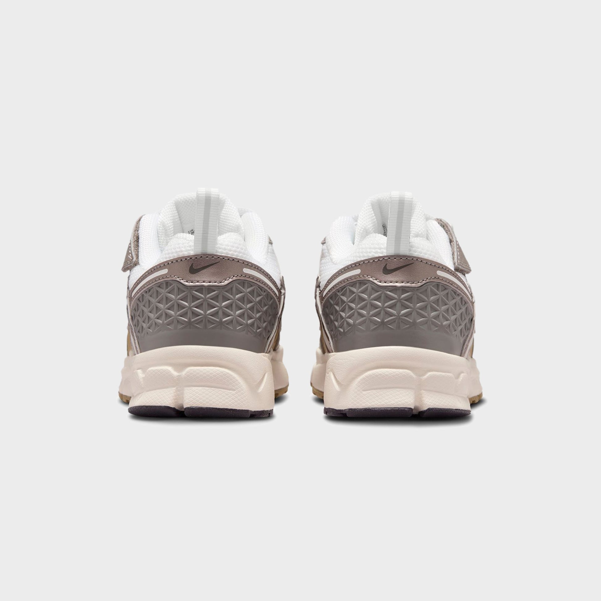 Kids Kith Nike PS Zoom Vomero 5 - Metallic Pewter / Medium Ash / Parachute Beige