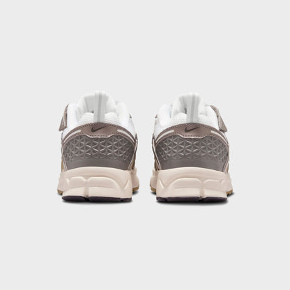 Kids Kith Nike PS Zoom Vomero 5 - Metallic Pewter / Medium Ash / Parachute Beige
