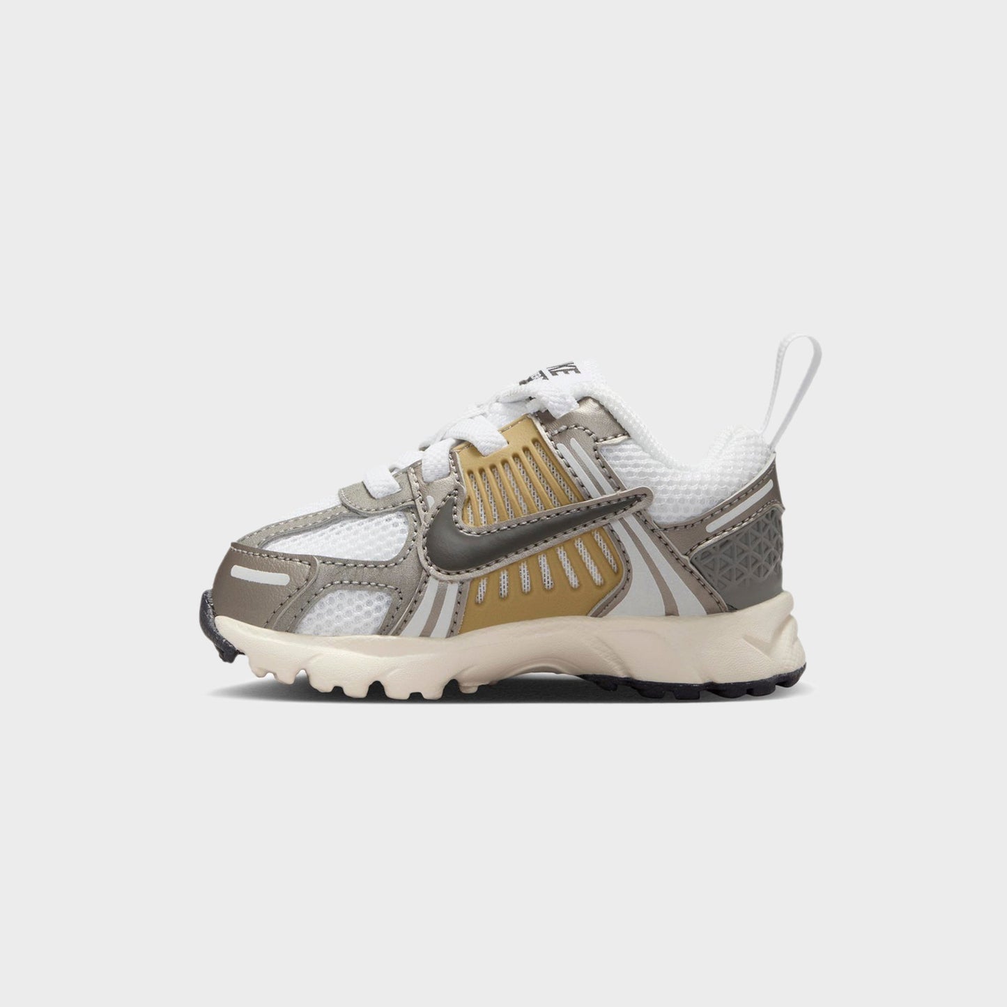 Kids Kith Nike TD Zoom Vomero 5 - Metallic Pewter / Medium Ash / Parachute Beige
