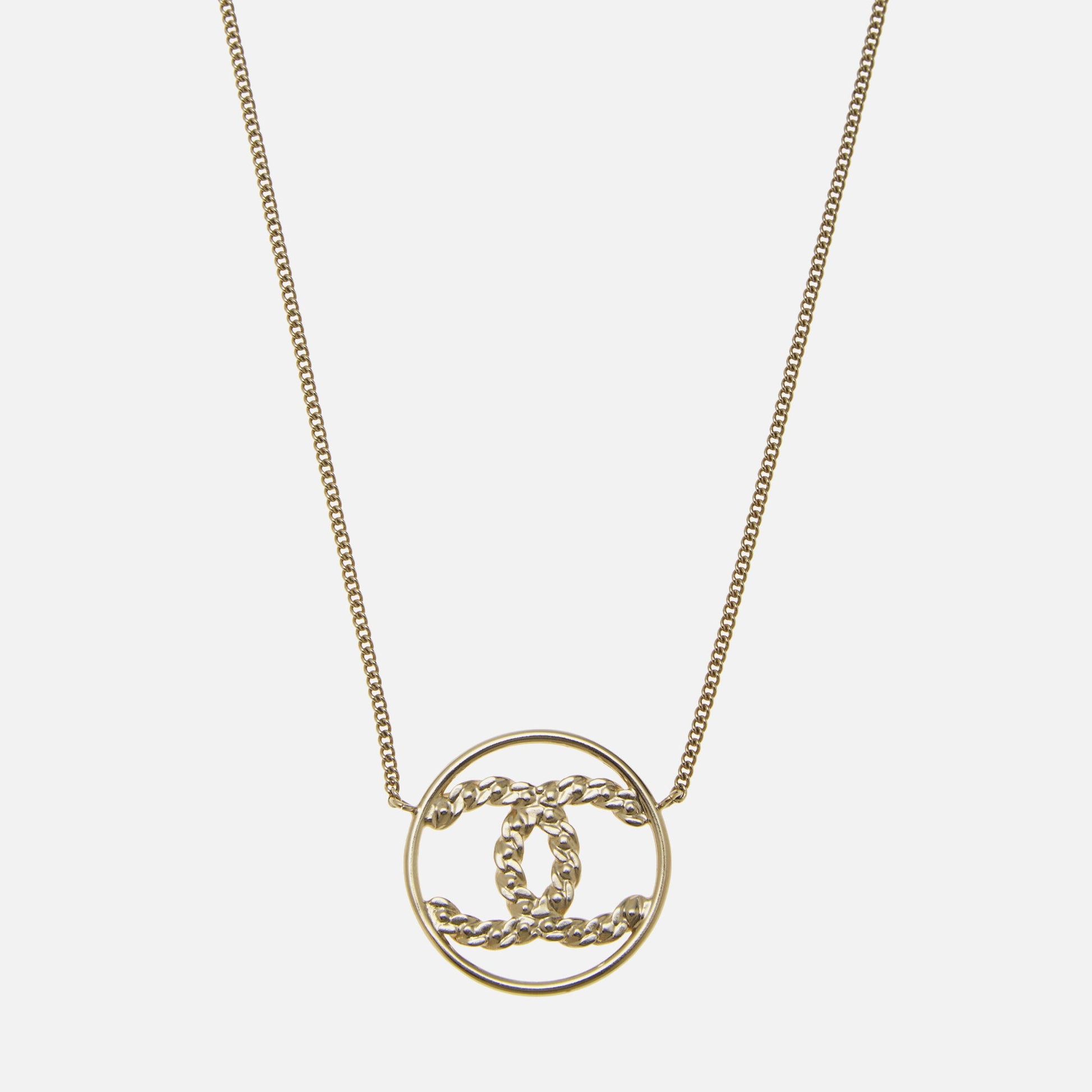 Women Kith WGACA Chanel Gold Crystal CC In Circle Necklace - Gold / Crystal