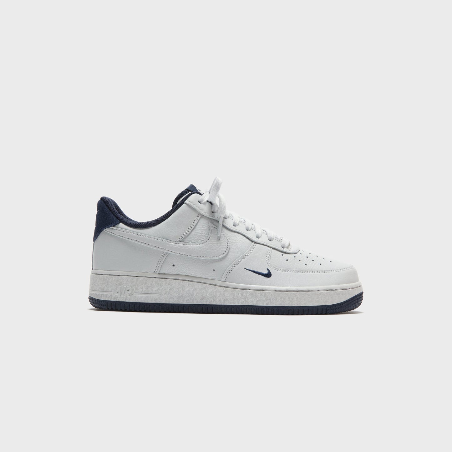 Men Kith Nike Air Force 1 ’07 Lv8 - Photon Dust / Obsidian / Photon Dust
