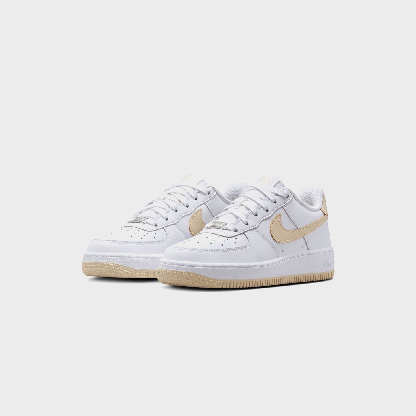 Men|Kids Kith Nike GS Air Force 1 Bg - White / Light Khaki