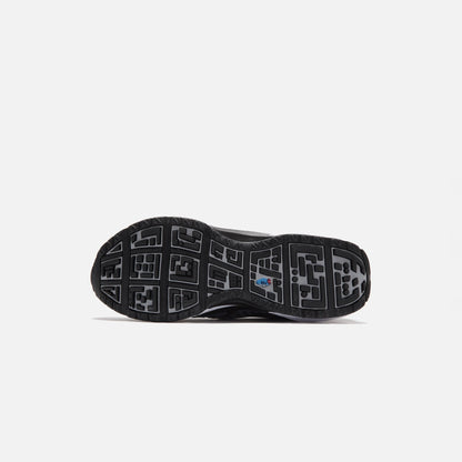 Women Kith Nike WMNS Air Max SNDR - Silver / Black / White / Anthracite