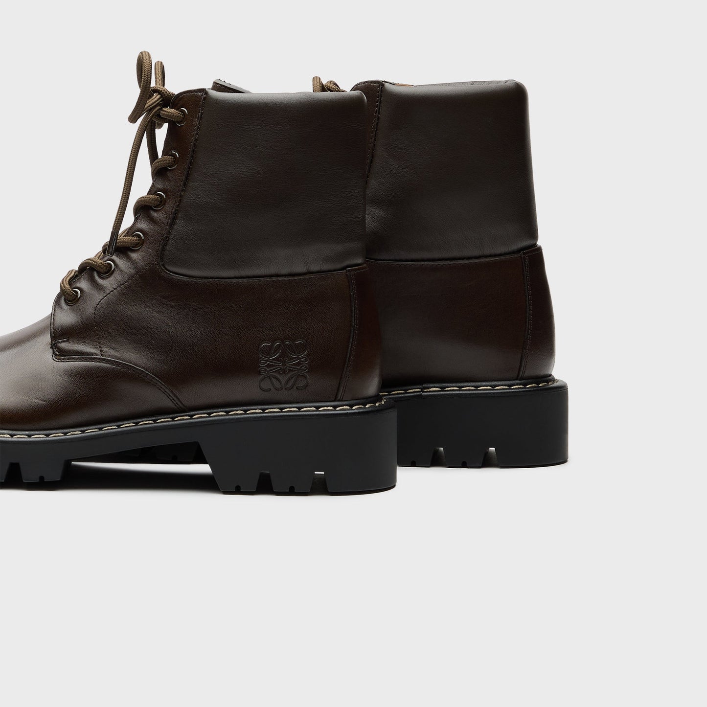 Men Kith Loewe Sierra Ankle Boot - Dark Khaki / Green