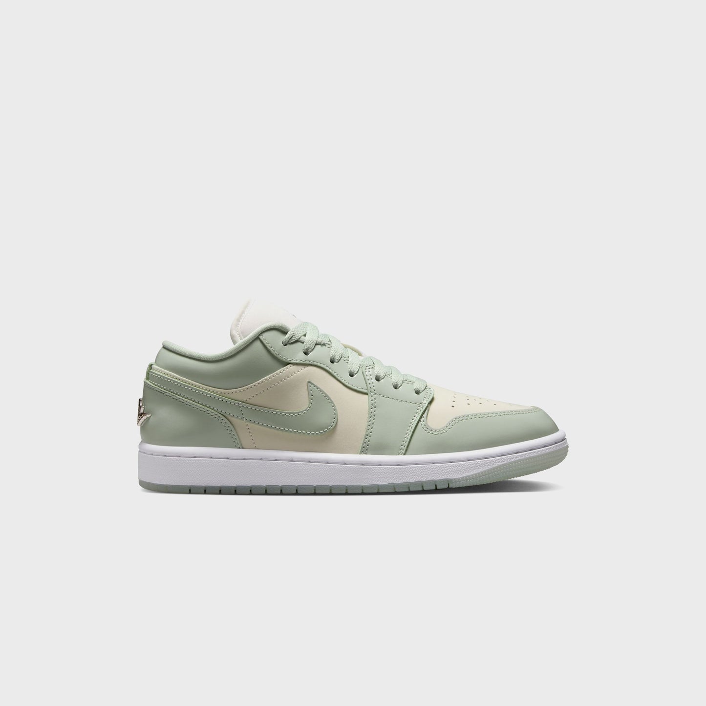 Women Kith Jordan WMNS Air Jordan 1 Low SE - Sail / Seafoam / Metallic Silver / W