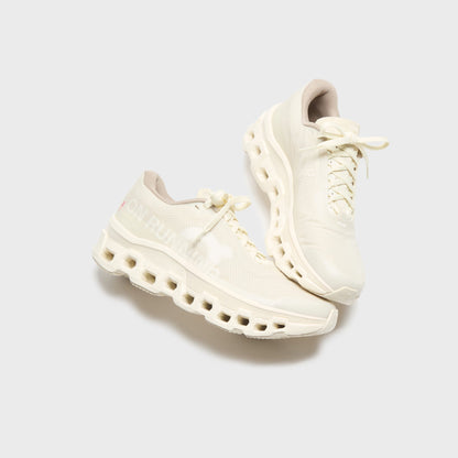 Women Kith On Running x INVINCIBLE WMNS Cloudmonster 2 - Ivory / Cream