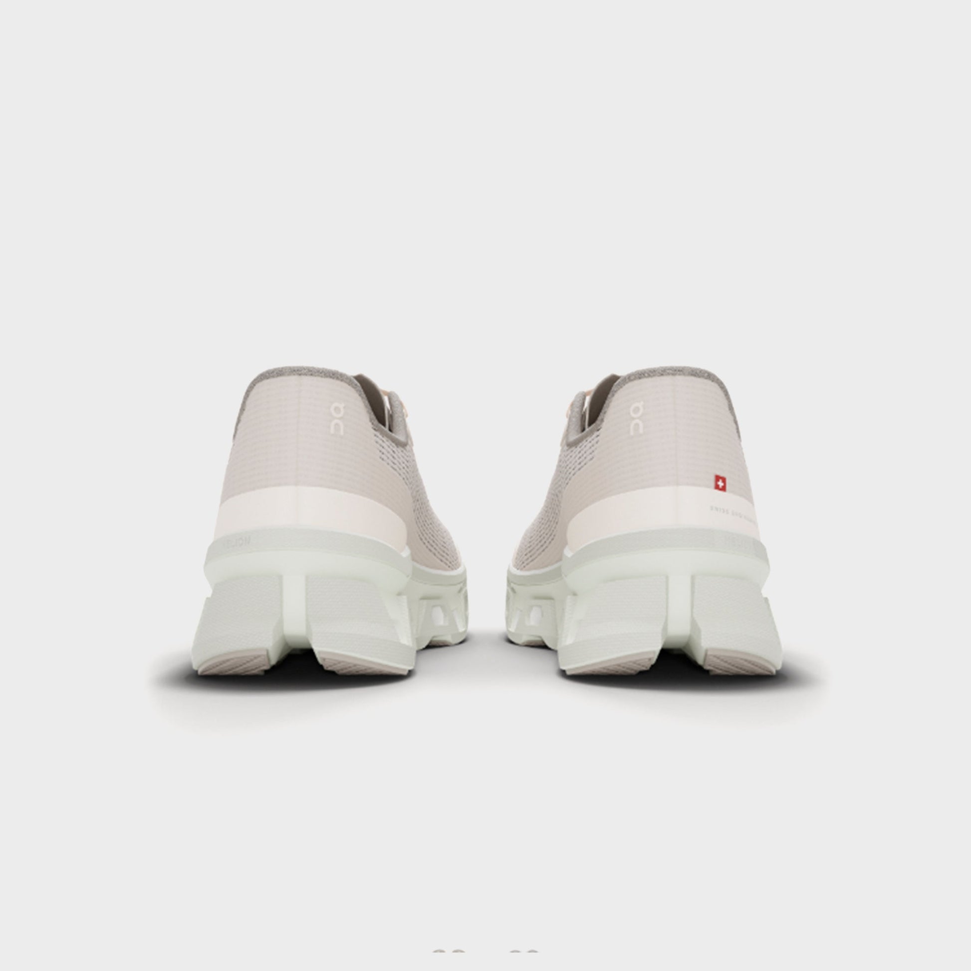 Women Kith On Running WMNS Cloudmonster - Void Dew / Ivory