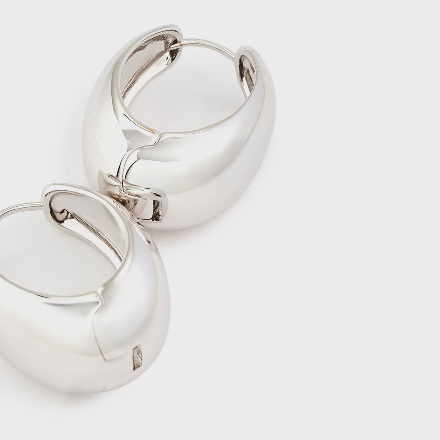 Women Kith SHASHI Cameron Hoop Earring - Silver