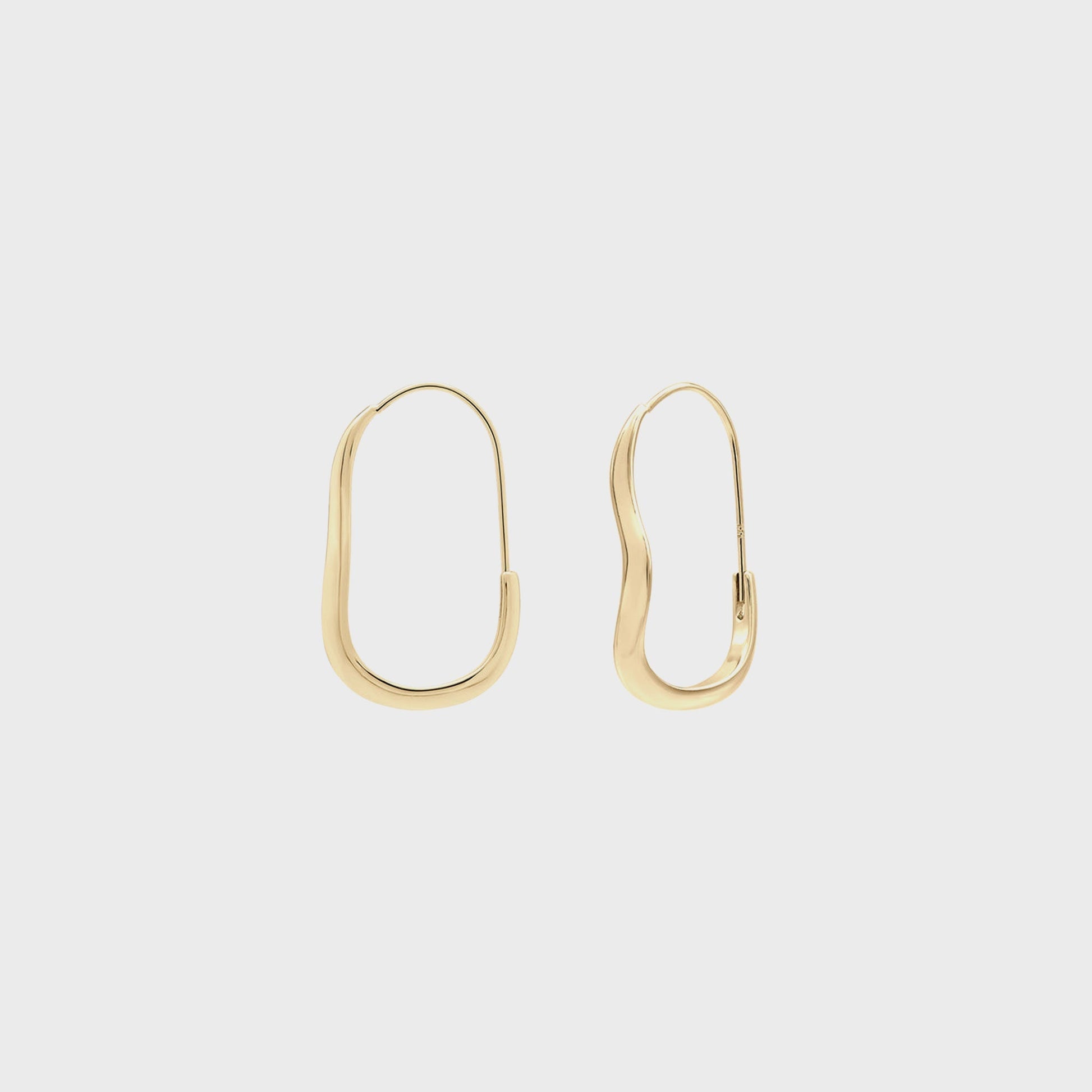 Women Kith SHASHI Mia Wave Hoop - Gold
