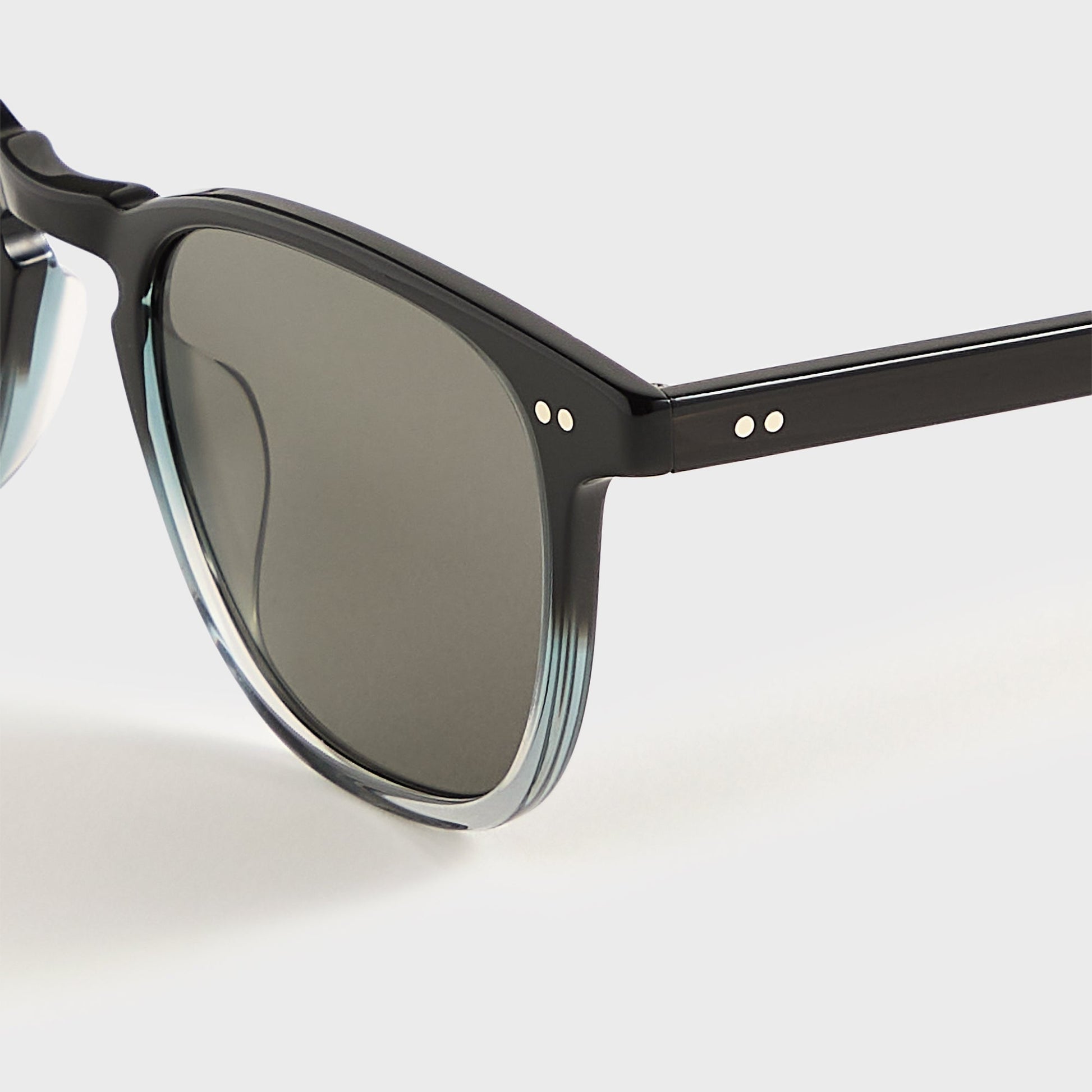 Men Kith Garrett Leight Brooks Sunglasses - Graphite Fade / Semi Flat Pure Grey