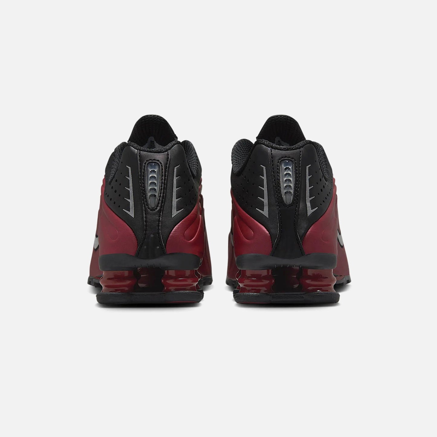 Women Kith Nike WMNS Shox R4 - Black / Metallic Silver / Team Red