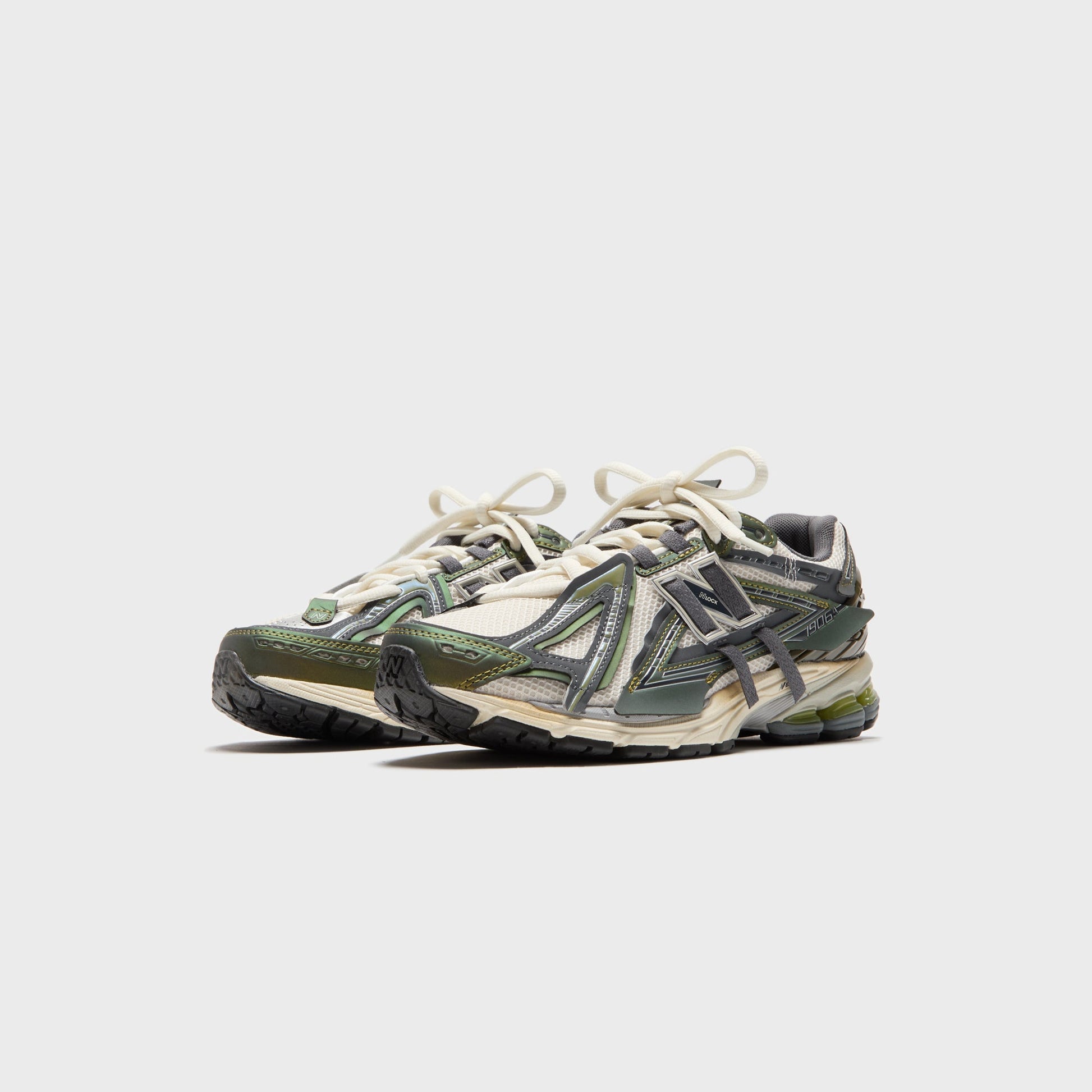 Men Kith New Balance 1906A - Olive Juice / Sea Salt / Woodland