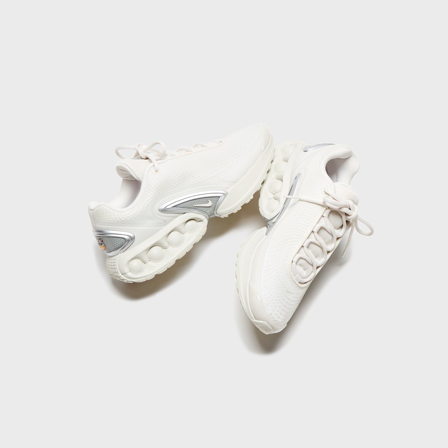 Men Kith Nike Air Max Dn - Phantom / Light Bone / Metallic Silver