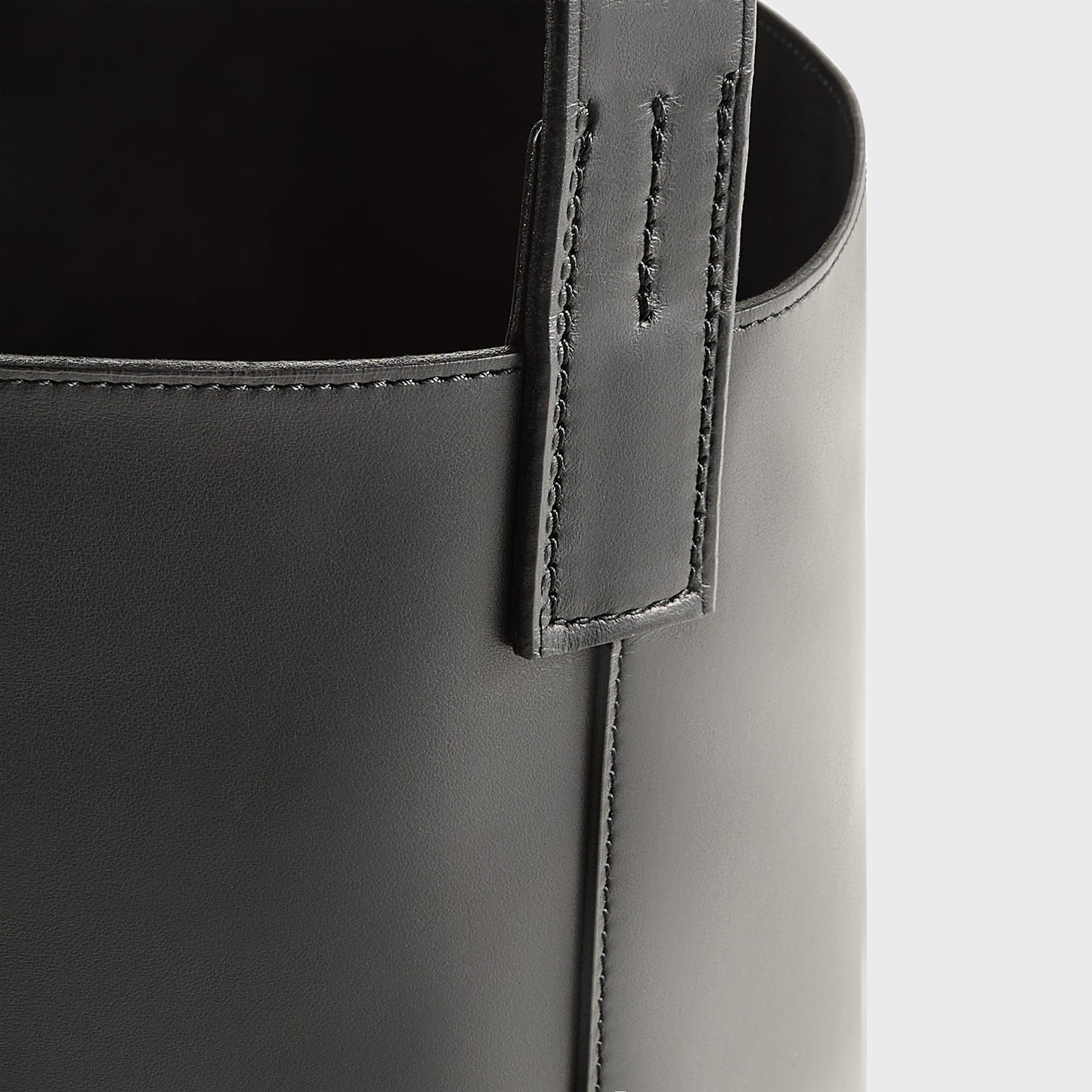Men Kith Auralee Leather Shoulder Bag Made by Aeta - Black