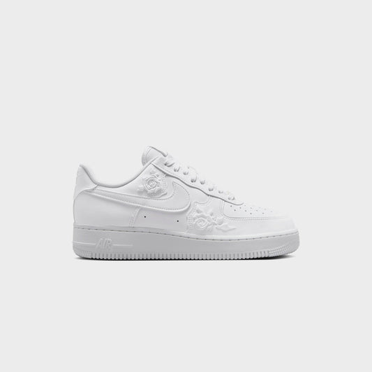 Women Kith Nike WMNS Air Force 1 '07 SE - White / White / White / Black