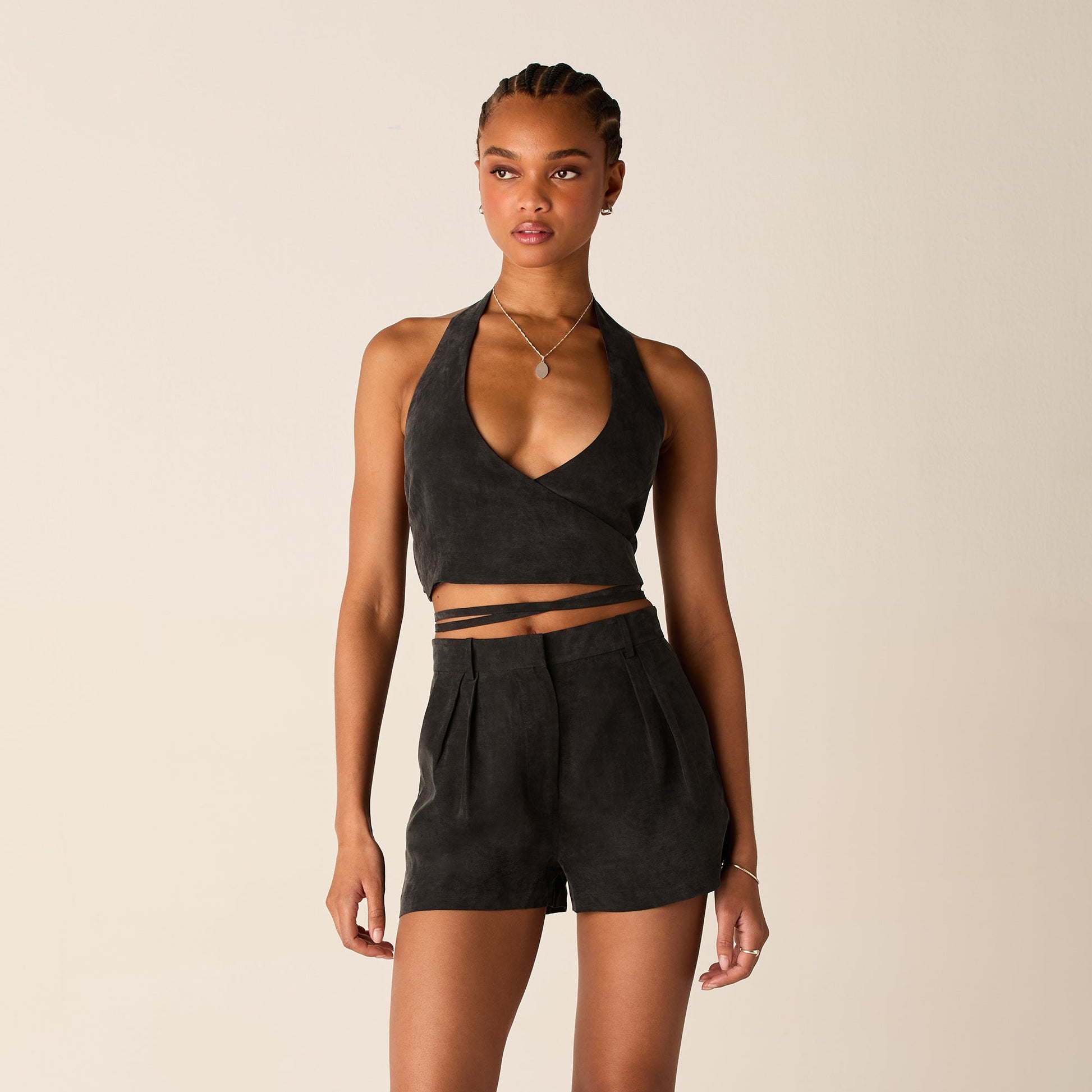 Women Kith Kith Women Astrid Pleated Trouser Short - Black