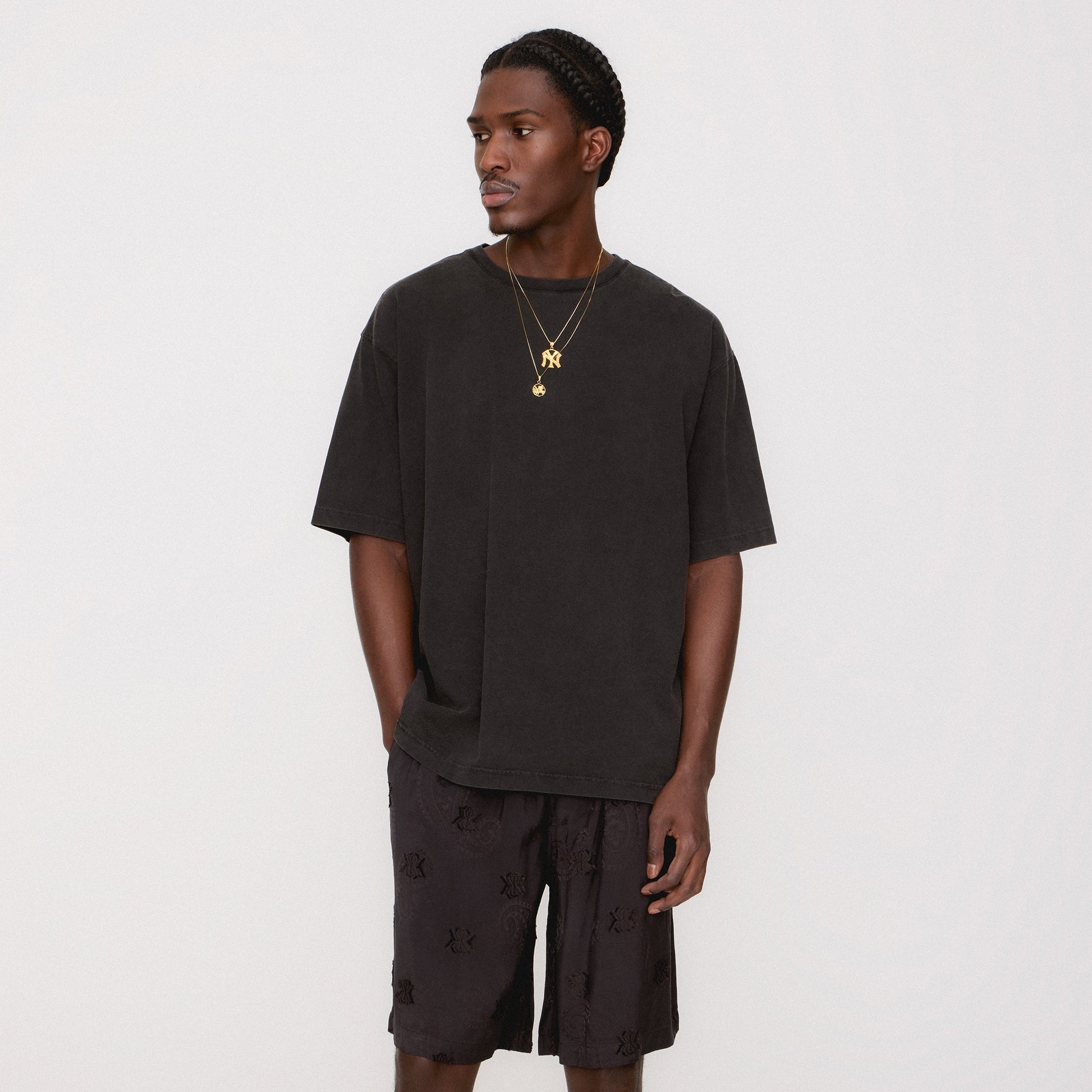 Men Kith Kith Lewis Short - Kindling