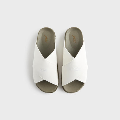 Women Kith Kith Women Criss Cross Slides - Silk