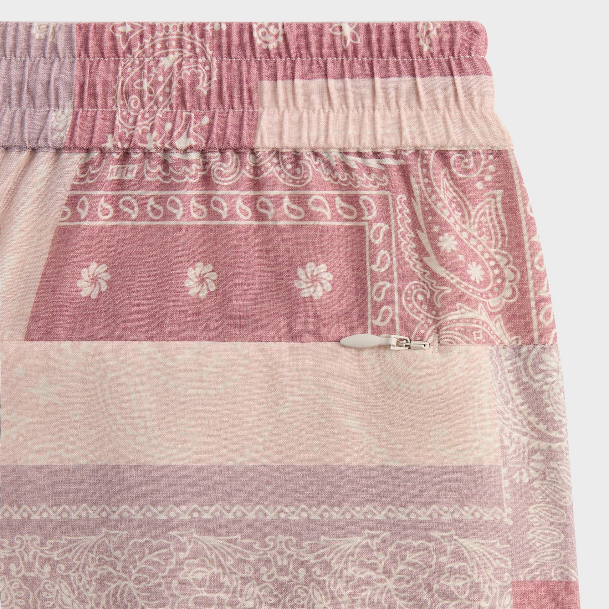 Men Kith Kith Silk Lyocell Bandana Cedar Short - Pink Opal