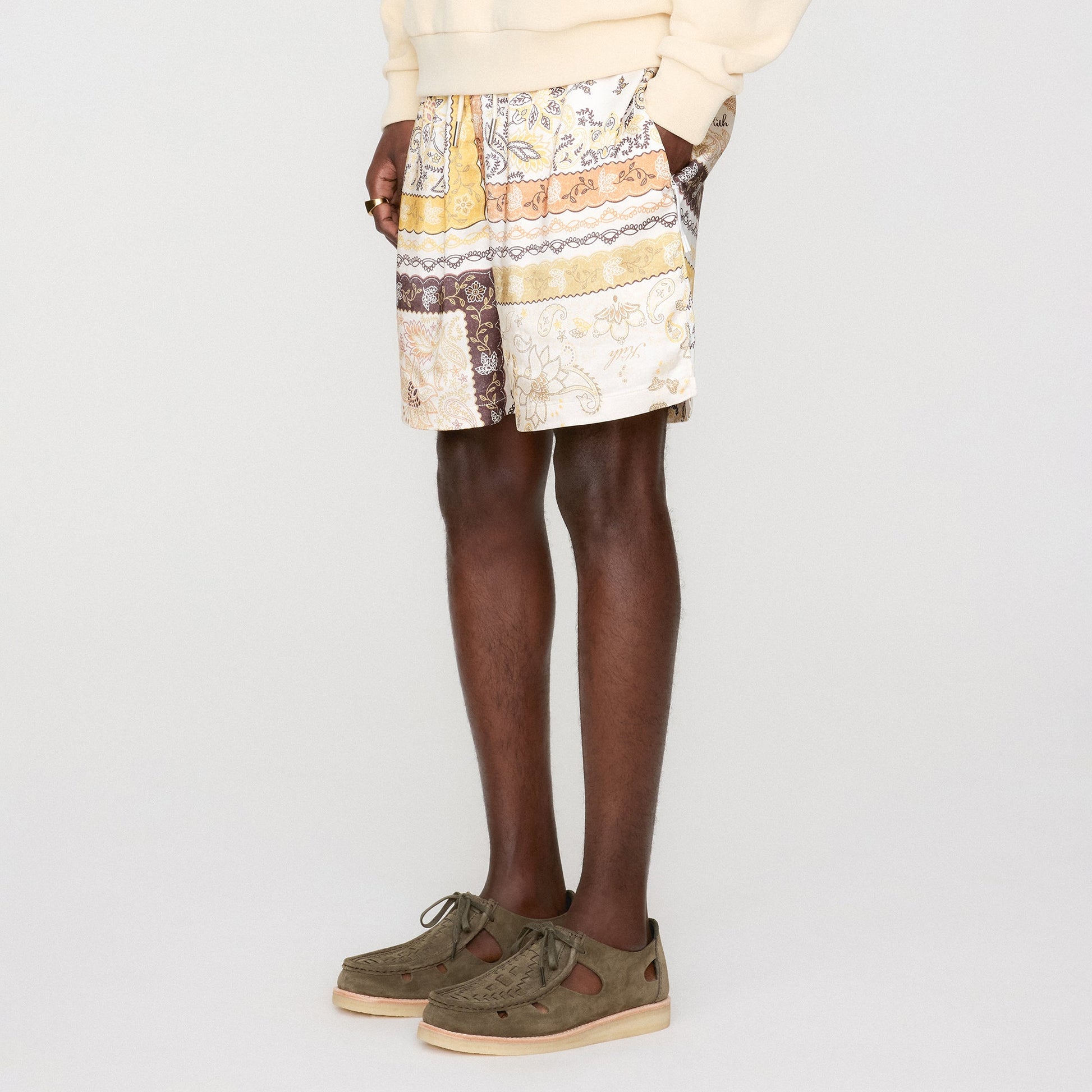 Men Kith Kith Panelled Bandana Active Short - Sandrift