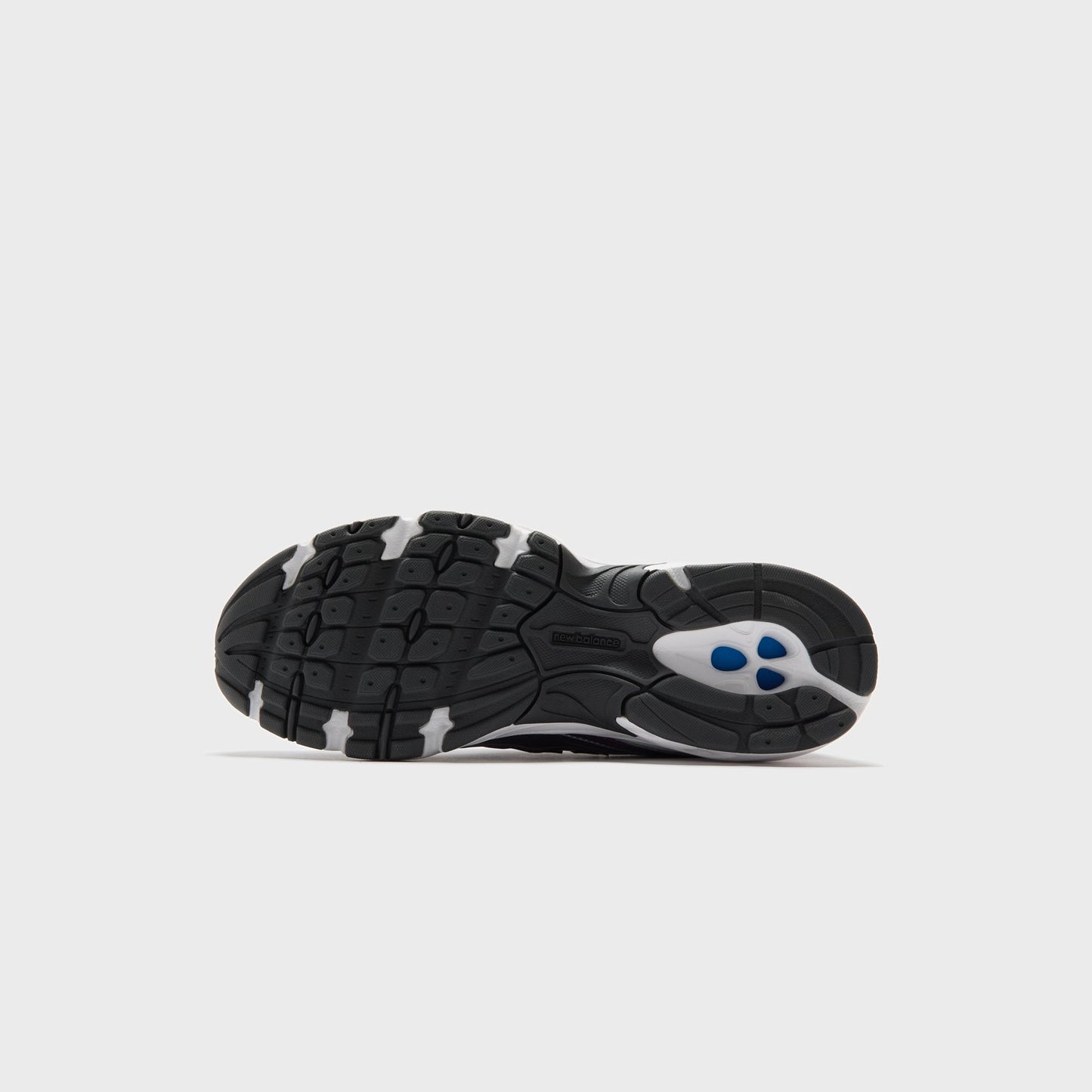 Men Kith New Balance 740 - Concord Graphite / White