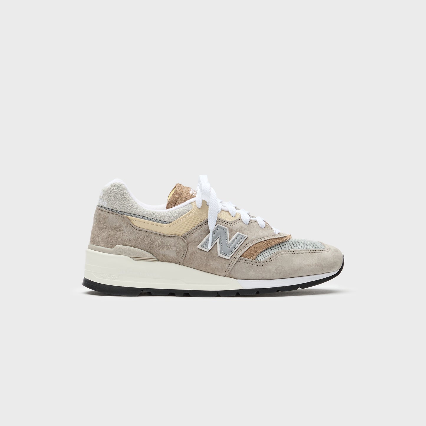 Men Kith New Balance Made in USA 997 - Light Mushroom / Mirage Gray