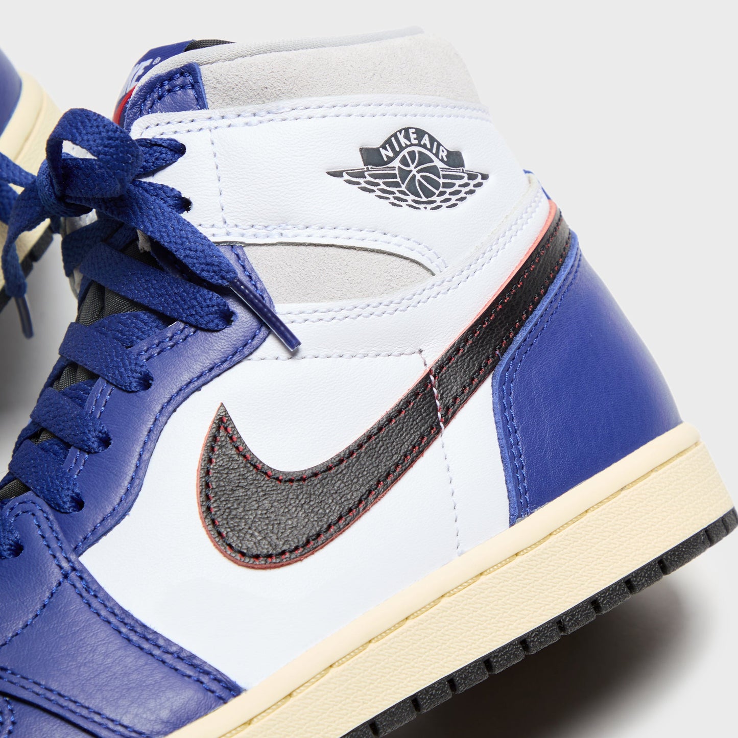 Men Kith Jordan Air Jordan 1 Retro High OG - White / Black / Neutral Grey / Dee