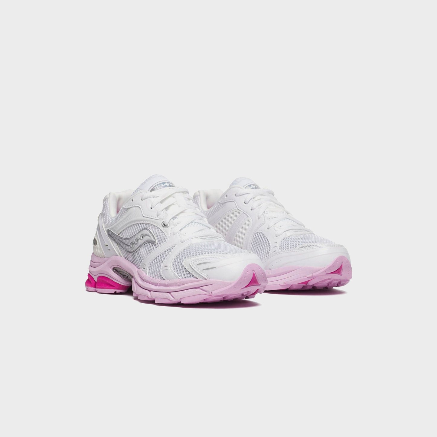 Women Kith Saucony WMNS Progrid Triumph 4 - White / Pink