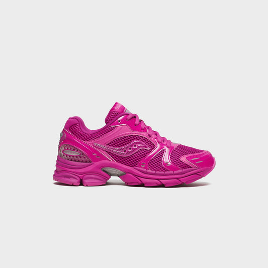 Women Kith Saucony WMNS Progrid Triumph 4 - Pink