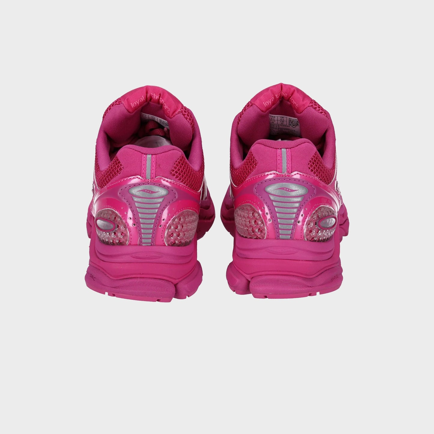 Women Kith Saucony WMNS Progrid Triumph 4 - Pink