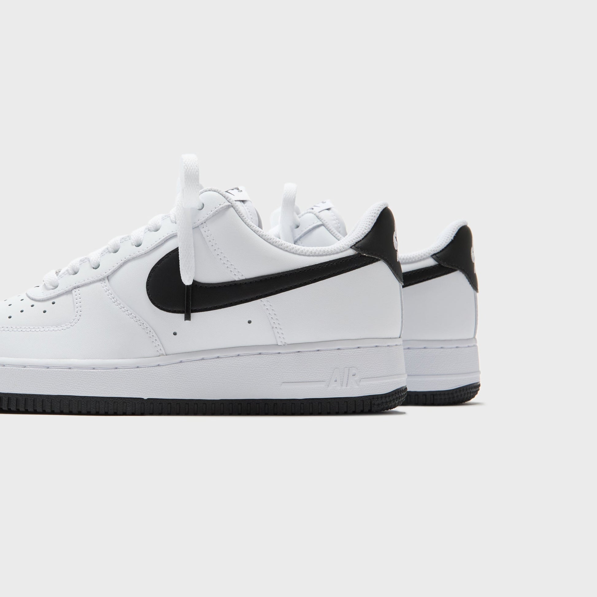 Men Kith Nike Air Force 1 '07 - White / Black