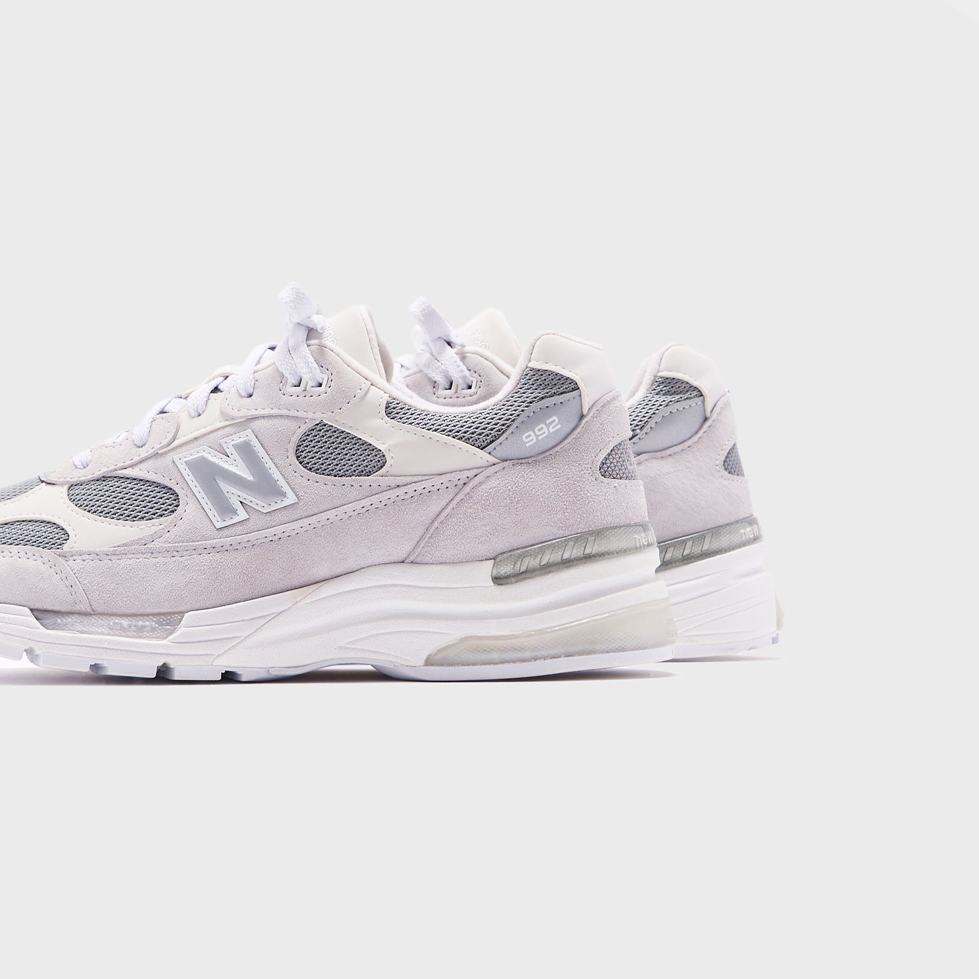 Men Kith New Balance 992 Made in USA - White / Silver Metalic