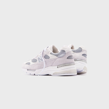 Men Kith New Balance 992 Made in USA - White / Silver Metalic